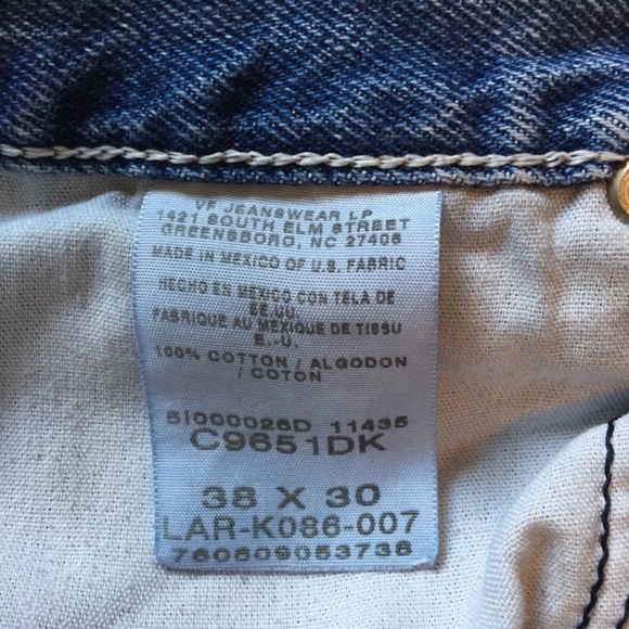 Vintage High Wasted Wrangler Mom/ BF Jeans - Picture 5 of 5